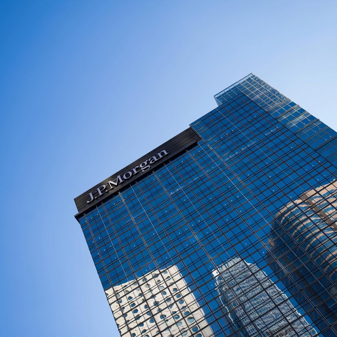 JP Morgan rebaixa o Brasil e o dólar ronda R$ 6,00