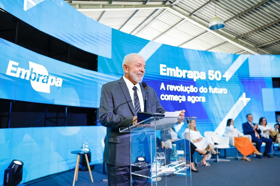 Presidente da República, Luiz Inácio Lula da Silva, durante Cerimônia de Comemoração de Aniversário da Embrapa 50+, no Pavilhão da Sede da Embrapa