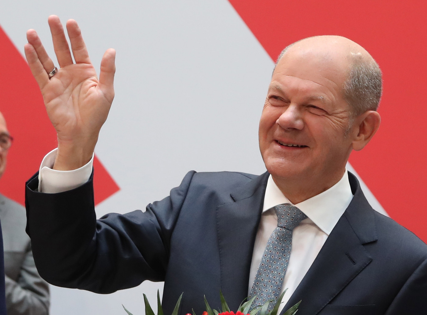 Ministro de Olaf Scholz abre mão de candidatura e deixa caminho livre para chanceler tentar reeleição na Alemanha