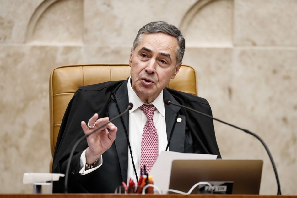O presidente do Supremo Tribunal Federal (STF), ministro Luís Roberto Barroso, durante sessão do Tribunal que decidiu que a mãe não gestante em união homoafetiva tem direito à licença-maternidade