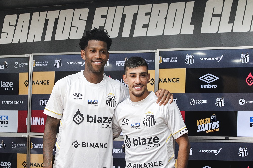 Gil anuncia aposentadoria após retorno do Santos à Série-A