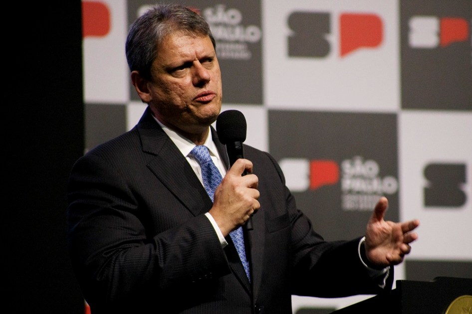O governador de São Paulo, Tarcísio de Freitas (Republicanos), na formatura de 305 novos delegados da Polícia Civil, no Palácio dos Bandeirantes