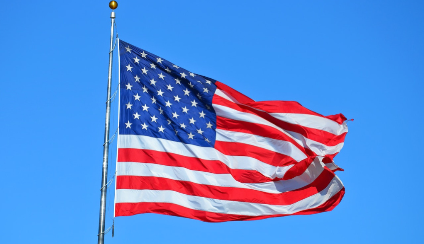 Número de norte-americanos interessados em deixar os Estados Unidos dispara