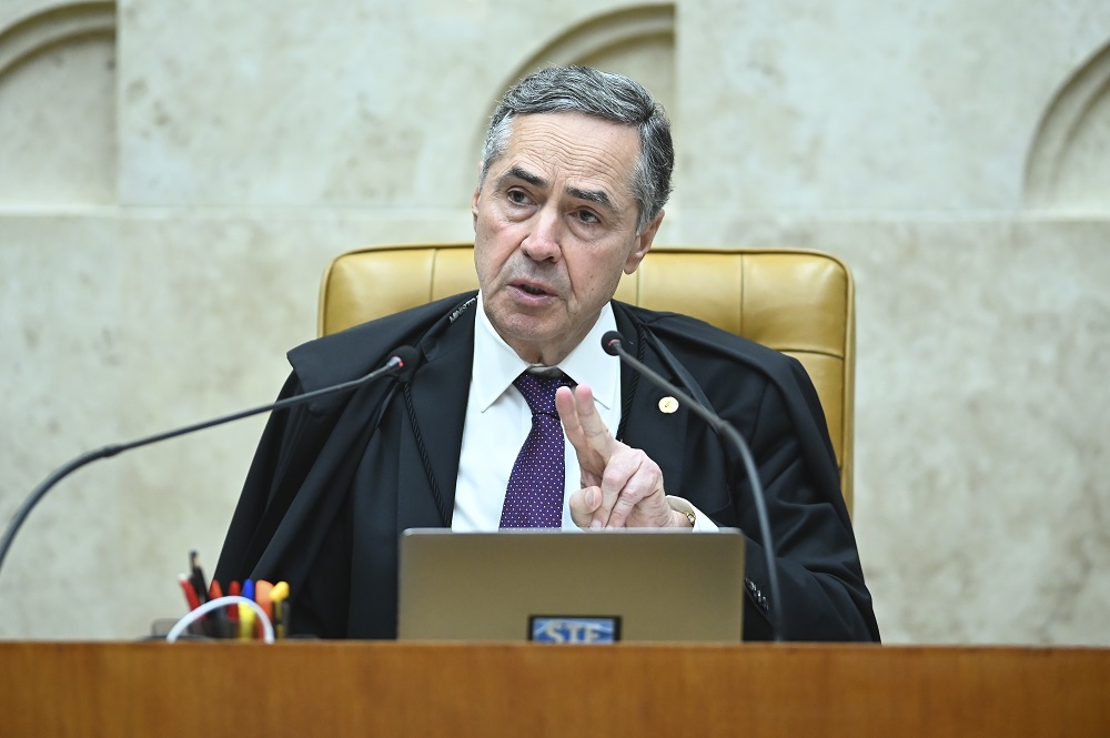Barroso lamenta atentado em Brasília, relembra 8 de Janeiro, prisão de Roberto Jefferson e confusão com Zambelli