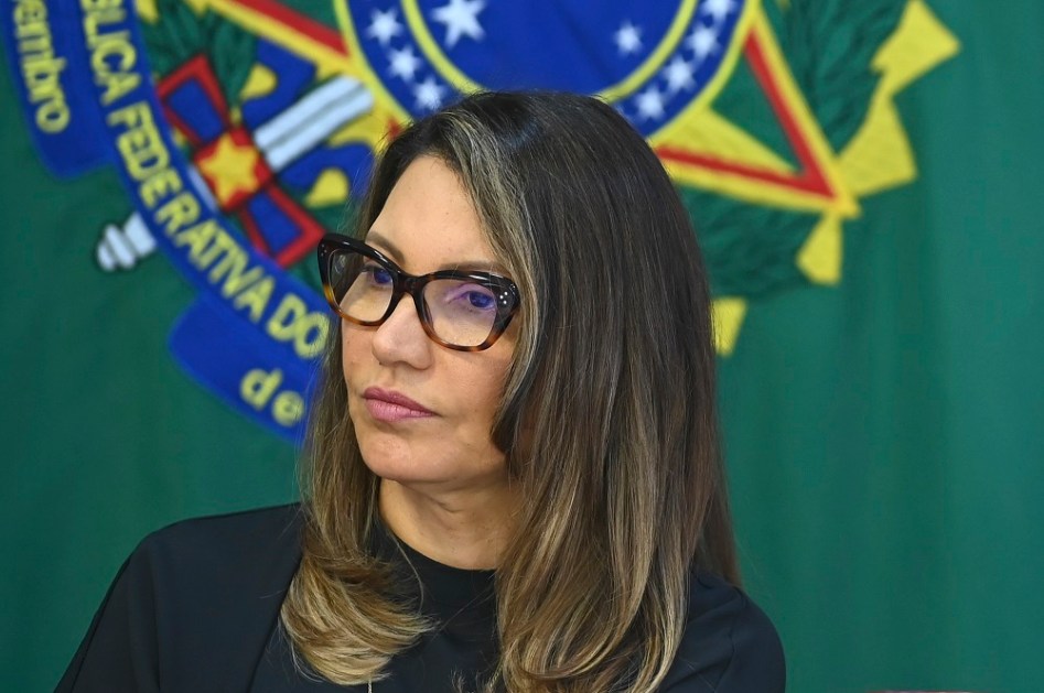 Jana com Lula em coletiva sobre os grupos de engajamento do G20