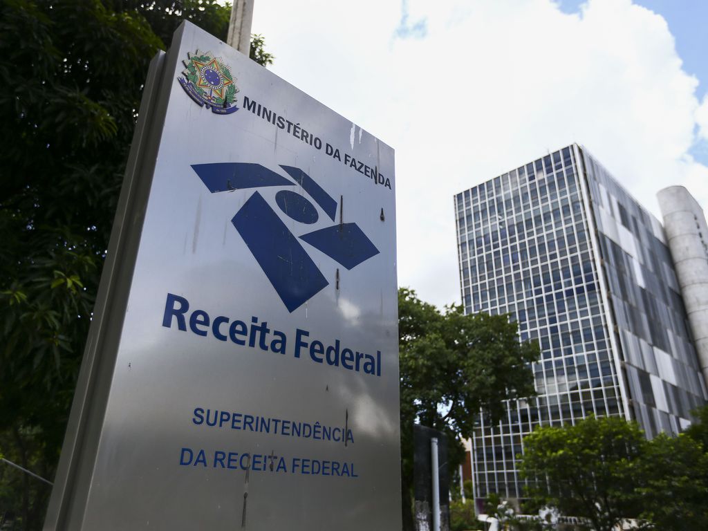 Portal da Receita Federal publica primeira lista de devedores contumazes