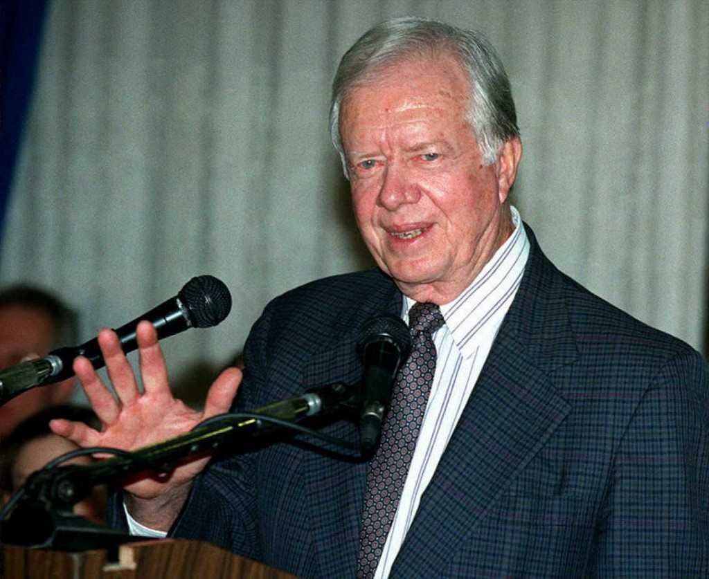 Trump, Biden, Clinton, Obama e Bush aclamam legado de Jimmy Carter, ex-presidente dos EUA