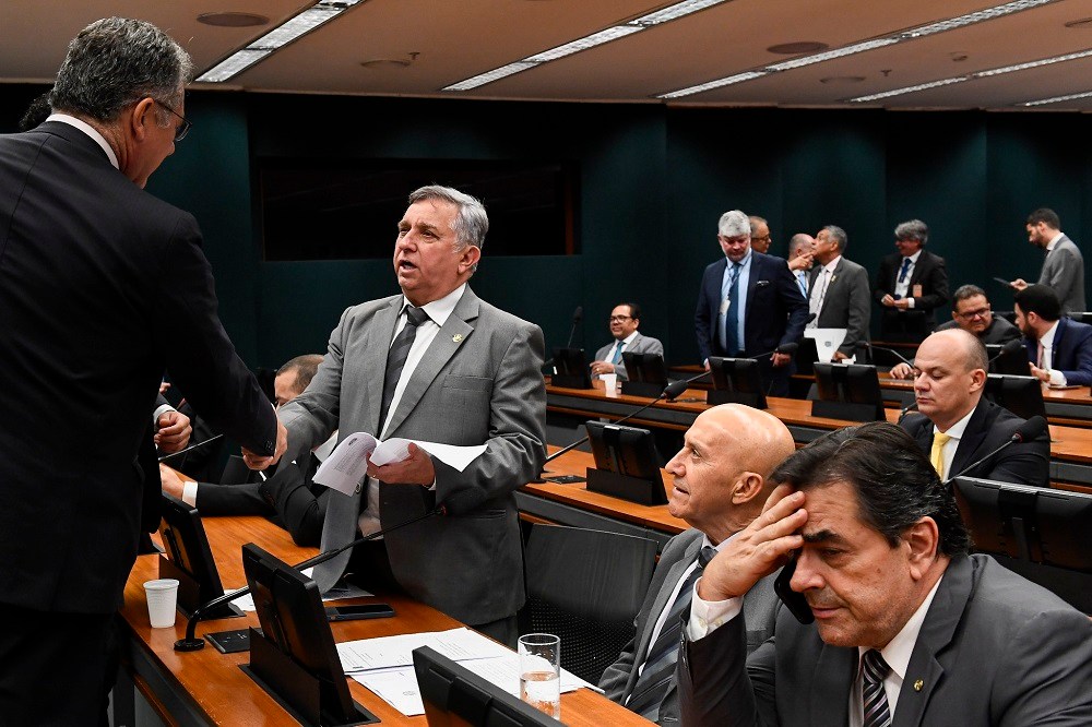 Comissão Mista de Orçamento aprova relatório preliminar da LDO de 2025