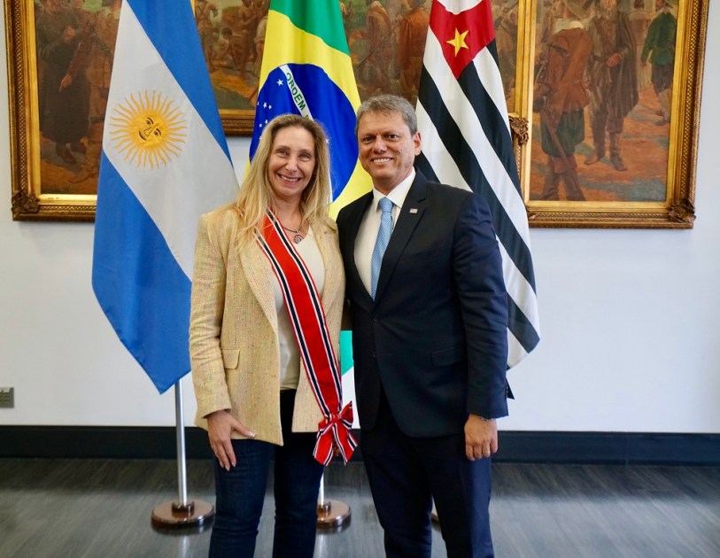 Tarcisio e Milei mulher