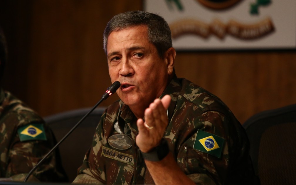 General Braga Netto discursando