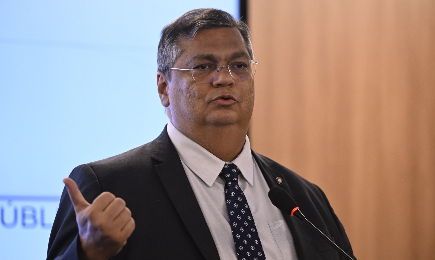 Flávio Dino libera, sob condições, pagamento de emendas parlamentares