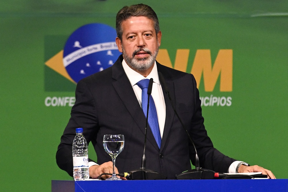 Lira diz que ainda não há um ‘raio x completo’ da Reforma Tributária do Senado