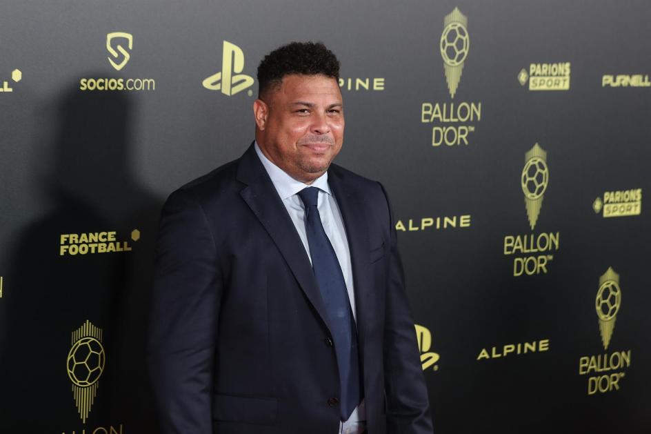 Ronaldo durante cerimônia da Bola de Ouro 2022