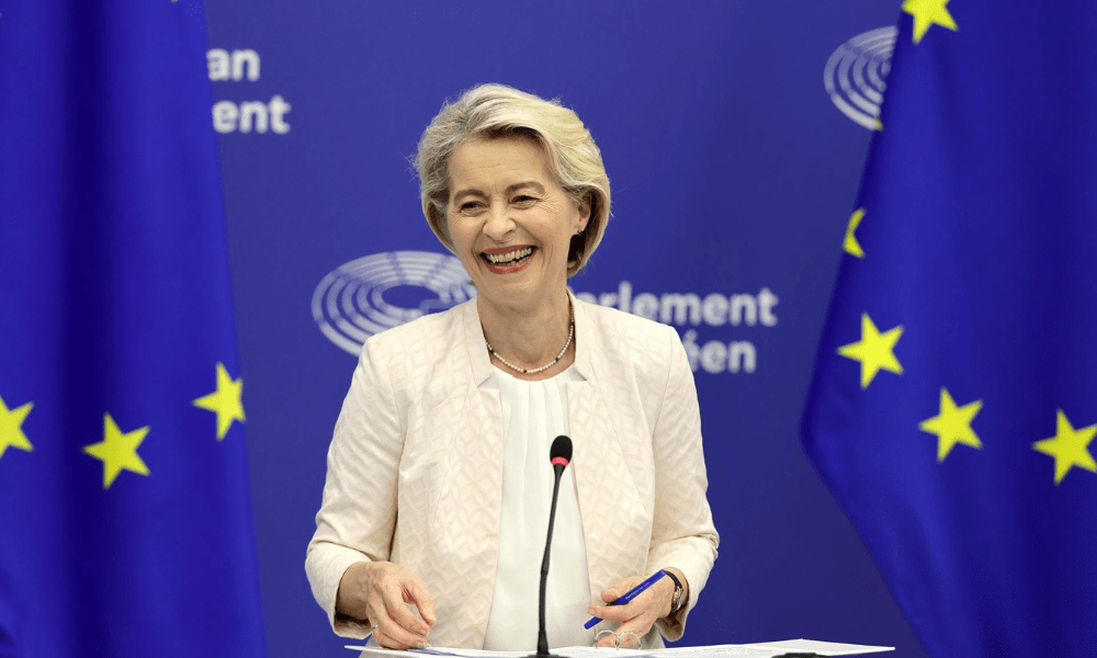 Ursula von der Leyen chega ao Uruguai e deve assinar acordo entre Mercosul e União Europeia