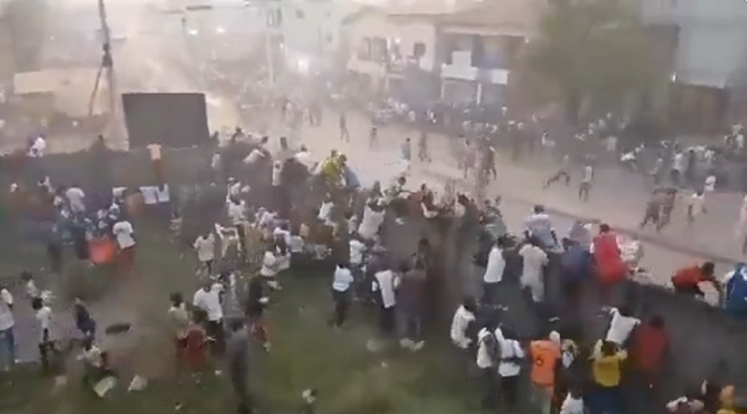 Tumulto após protestos em partida de futebol na Guiné deixa 56 mortos