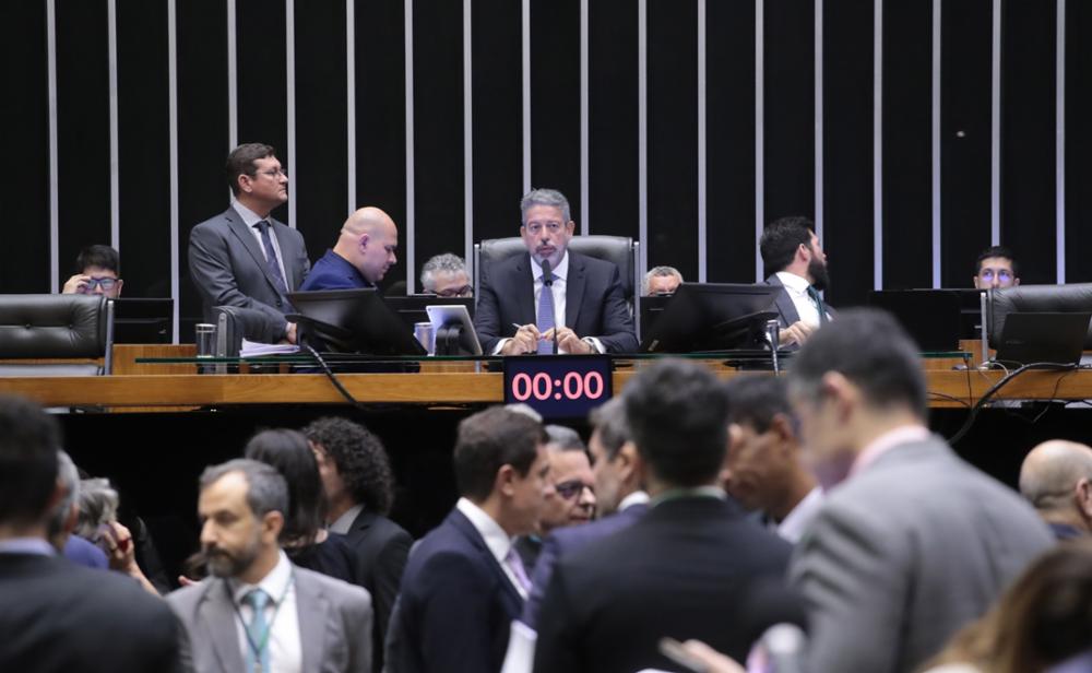 Câmara aprova tributação de 15% em multinacionais