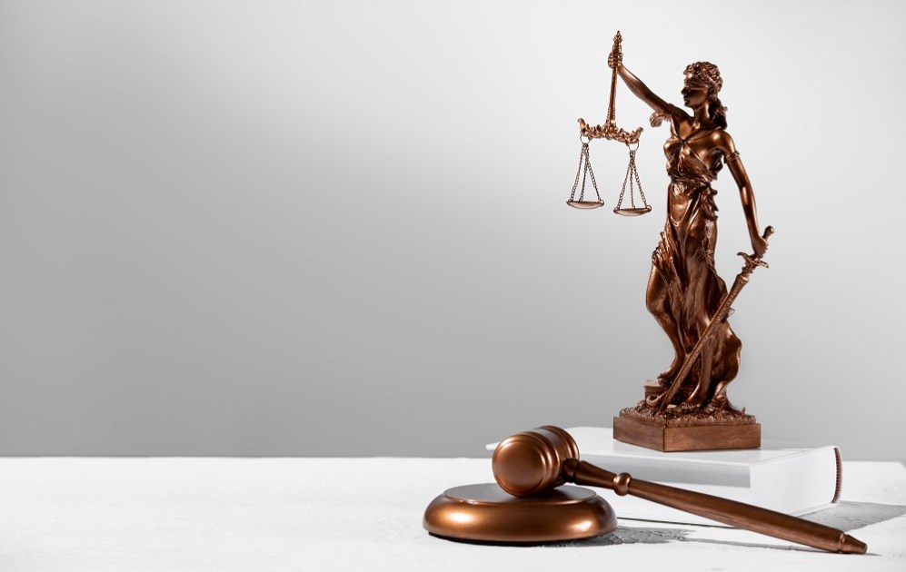 balanca justica direito advogado