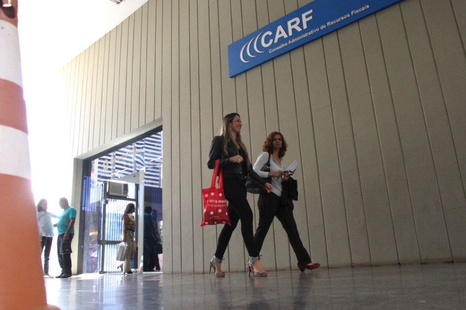 Fachada externa do Conselho Administrativo de Recursos Fiscais (CARF).