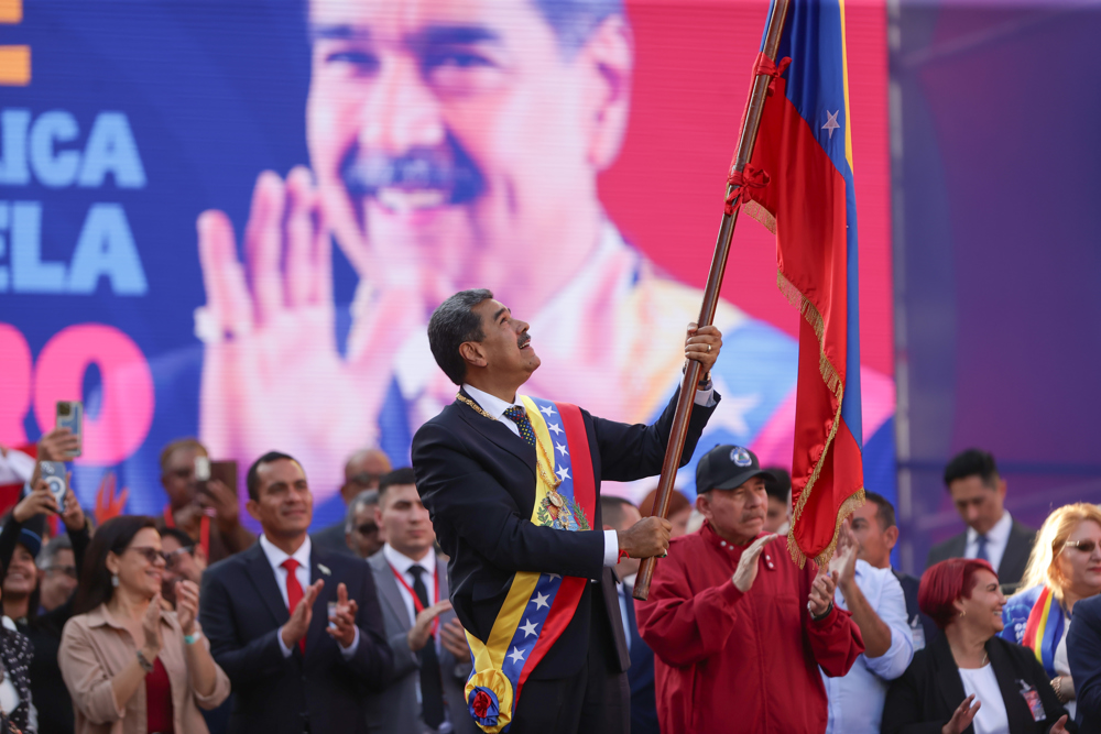Governadores criticam presença do Brasil na posse de Maduro