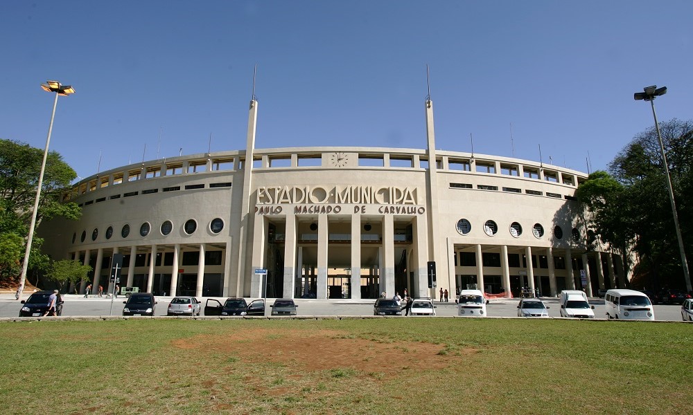 Fachada do estádio do Pacaembu