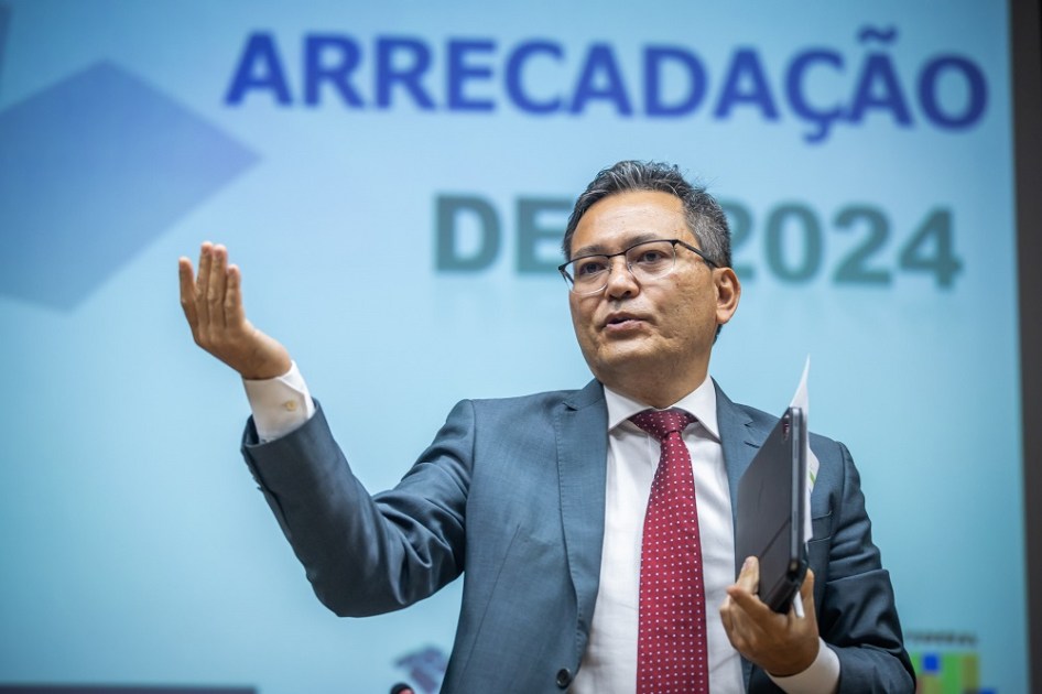 Robinson Barreirinhas, secretário especial da Receita Federal, durante a entrevista coletiva sobre a arrecadação em 2024