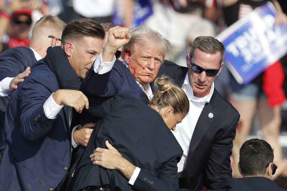 Donald Trump nomeia agente que o protegeu durante atentado como novo diretor do Serviço Secreto