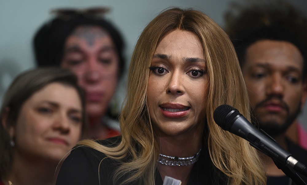 DEPUTADA ERIKA HILTON COLETIVA ESCALA 6X1