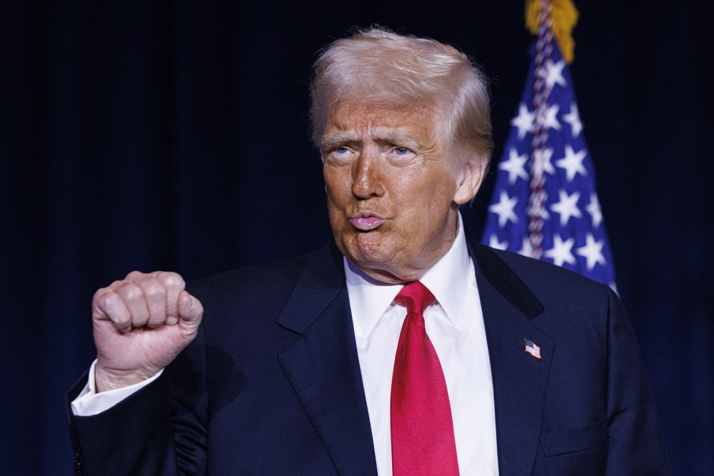 Trump afirma estar revertendo concessões que Biden deu à Maduro sobre petróleo