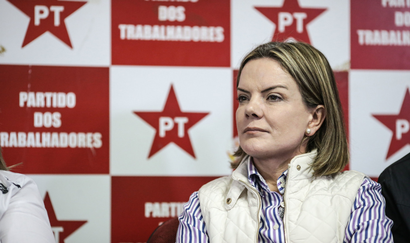 Gleisi Hoffman declara que quer fortalecer colaboração entre partidos aliados do governo Lula
