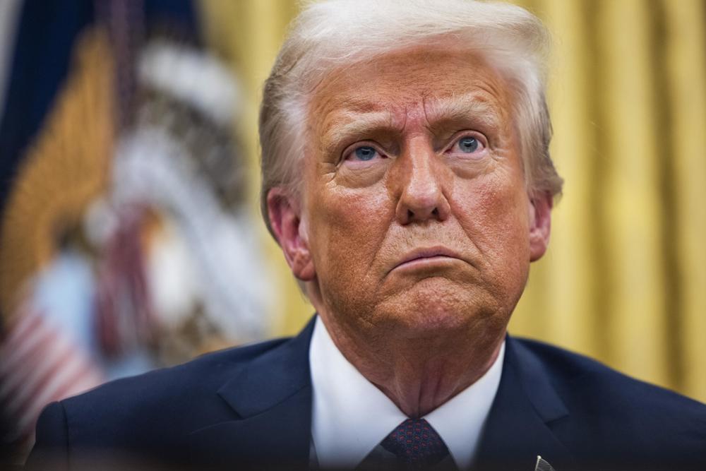 Trump extingue a USAID e corta o financiamento de ONGs progressistas