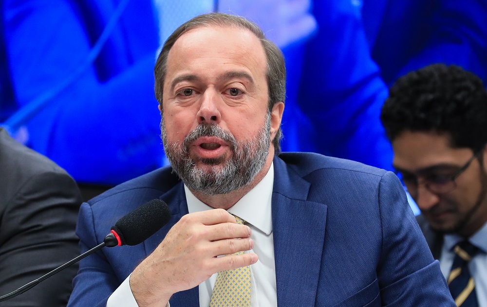 ‘Brasil precisa ‘virar a chave’ sobre a exploração da margem equatorial’, diz ministro de Minas e Energia