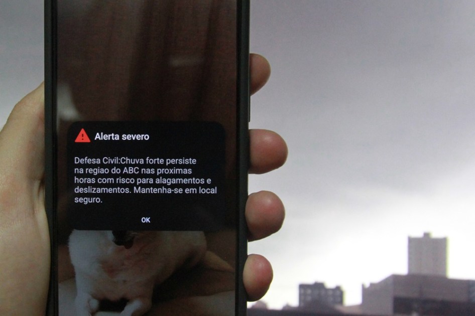 Por volta das 23h da noite de ontem, 31 de janeiro de 2025, o alerta severa da Defesa Civil foi emitido para a região da Grande São Paulo