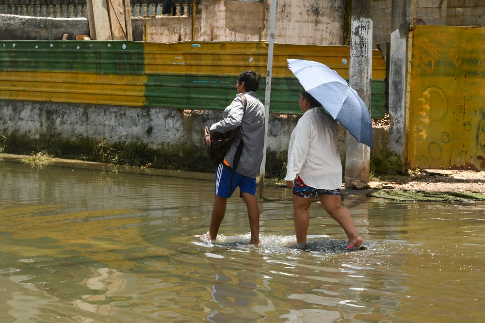 Chuvas na Grande Recife geram deslizamentos de terra, causam seis mortes e mantêm região em alerta máximo