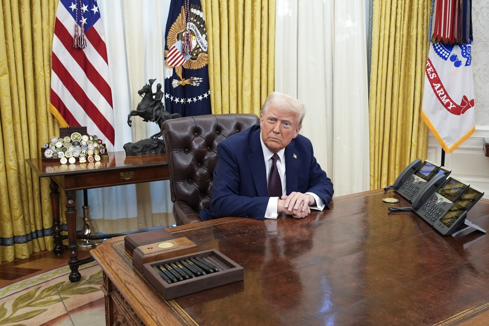 Trump anuncia que a Venezuela aceitou receber migrantes que estavam presos nos Estados Unidos
