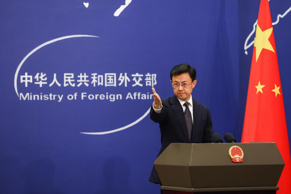 China se opõe à ideia de ‘deslocamento forçado’ dos moradores de Gaza, proposta por Trump