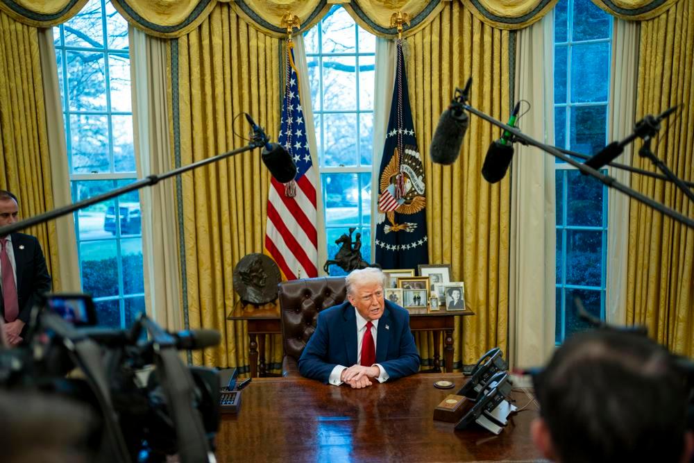 Hora H do Agro fala sobre Trump x China, dólar abaixo de R$ 6, impeachment e fila de caminhões