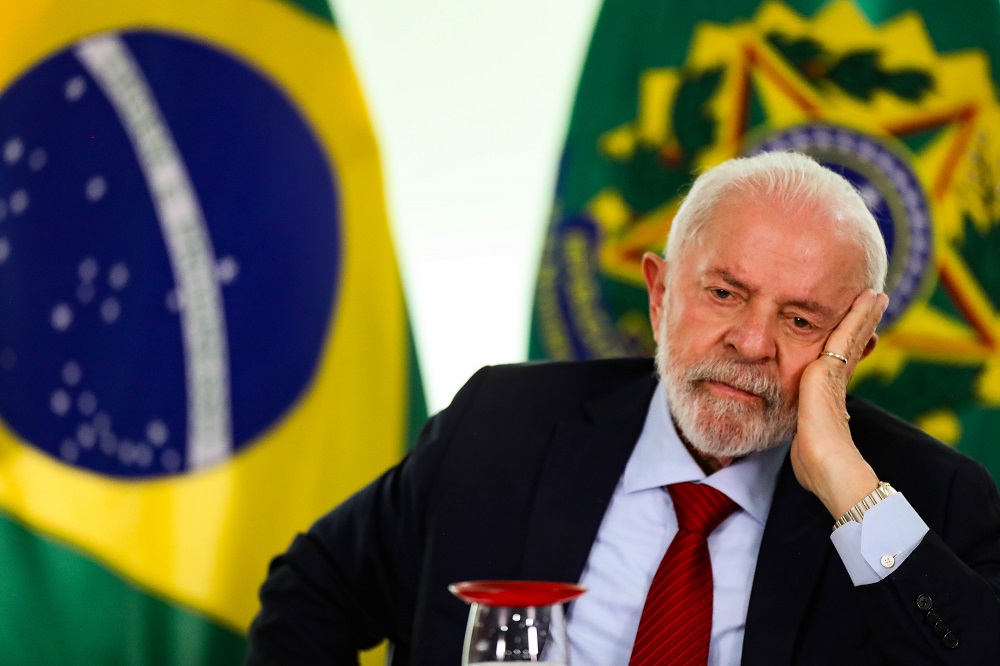 ‘Se for provada a tentativa de golpe, tem que ser preso’, diz Lula sobre Bolsonaro