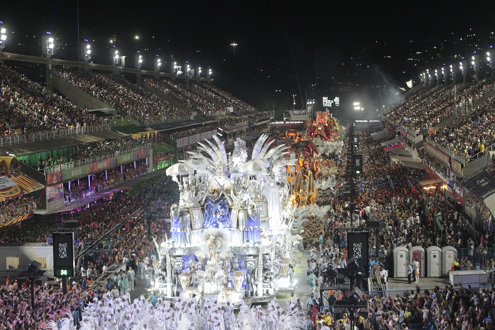 Confira como foi o primeiro dia de desfiles do Grupo Especial das Escolas de Samba do Rio de Janeiro