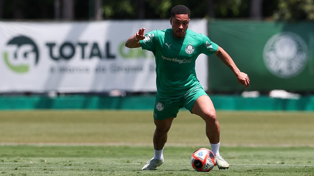 Vitor Roque