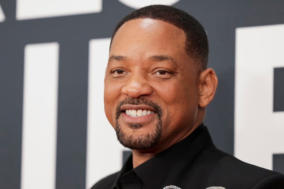 O ator Will Smith no tapete vermelho da 67ª cerimônia anual do Grammy, na Crypto.com Arena, em Los Angeles