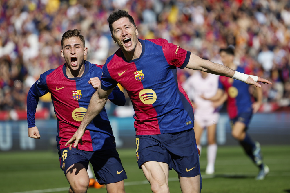 Barcelona vence o Girona, volta a se isolar na liderança e chega à nona vitória seguida