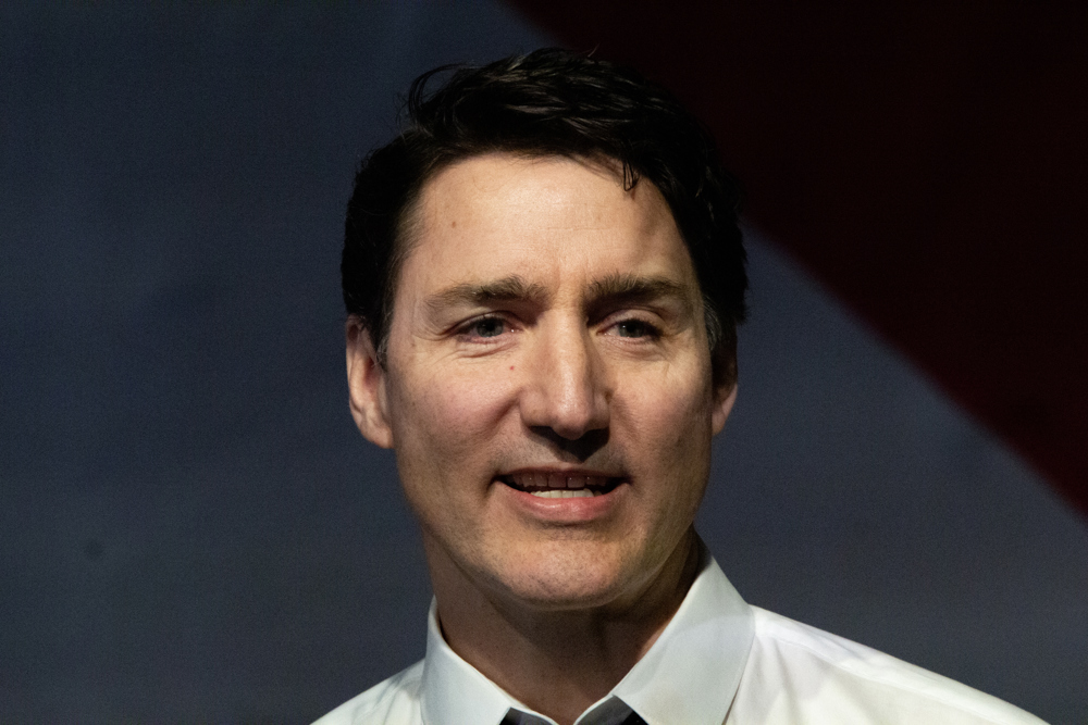 Canadá e México reagem a tarifas de Trump e anunciam taxação sobre produtos americanos