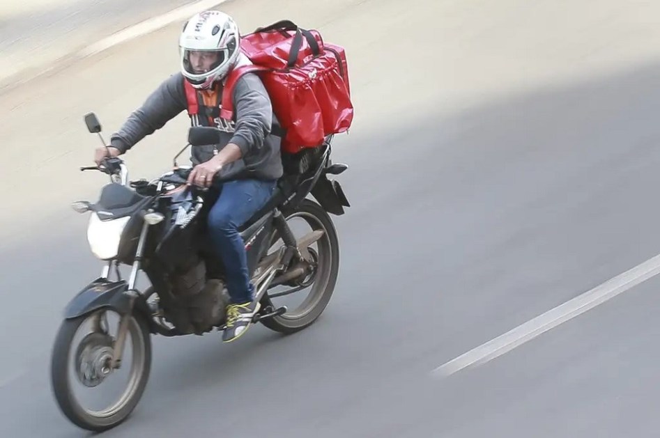 Entregador de comida por delivery