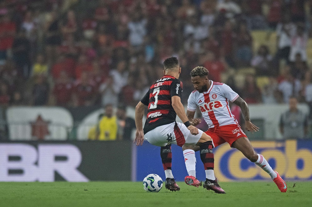 Favoritos, Flamengo e Internacional empatam na estreia do Campeonato Brasileiro 2025