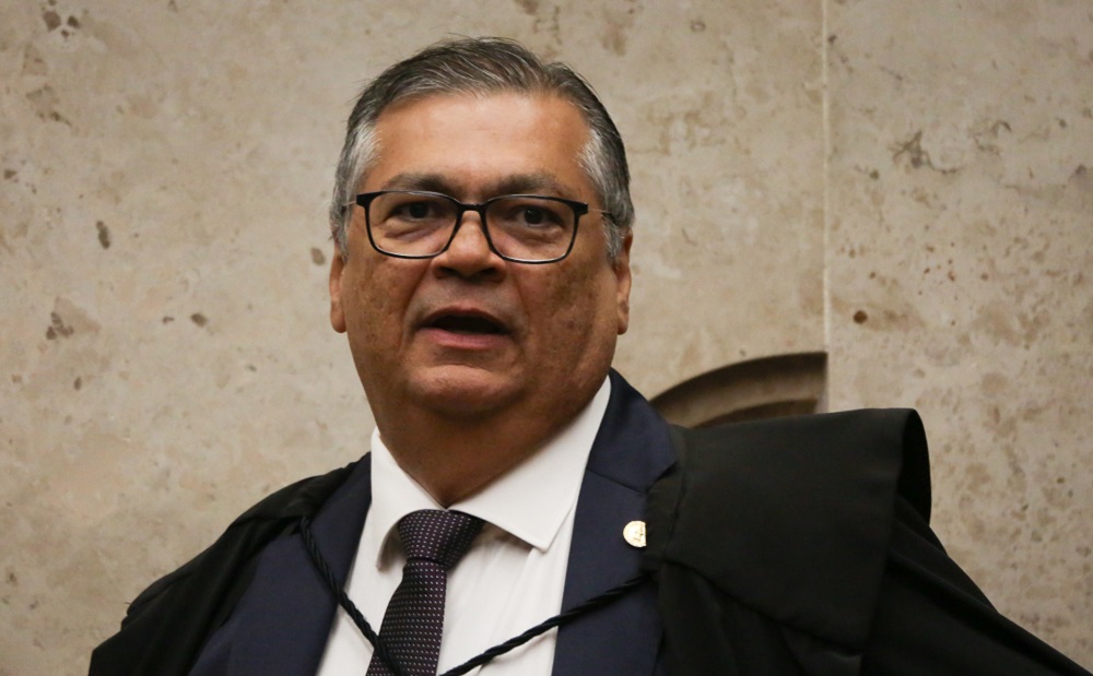 Dino diz que cortes estrangeiras nem sempre agem no princípio da reciprocidade