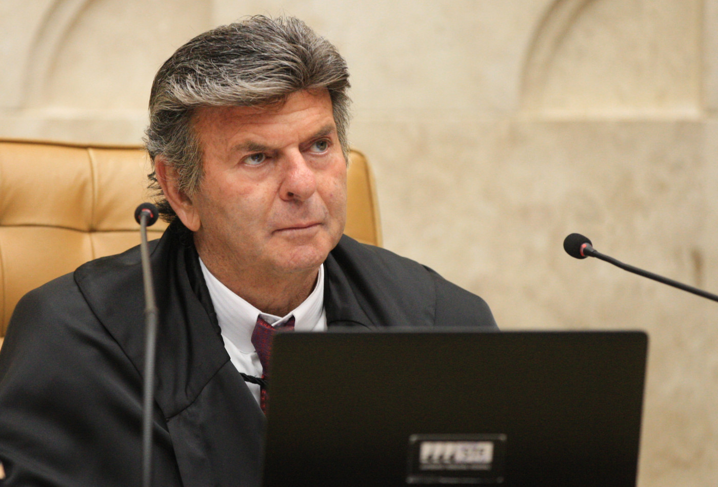 Luiz Fux aprova acordo entre PGR e André Janones em caso de ‘rachadinha’