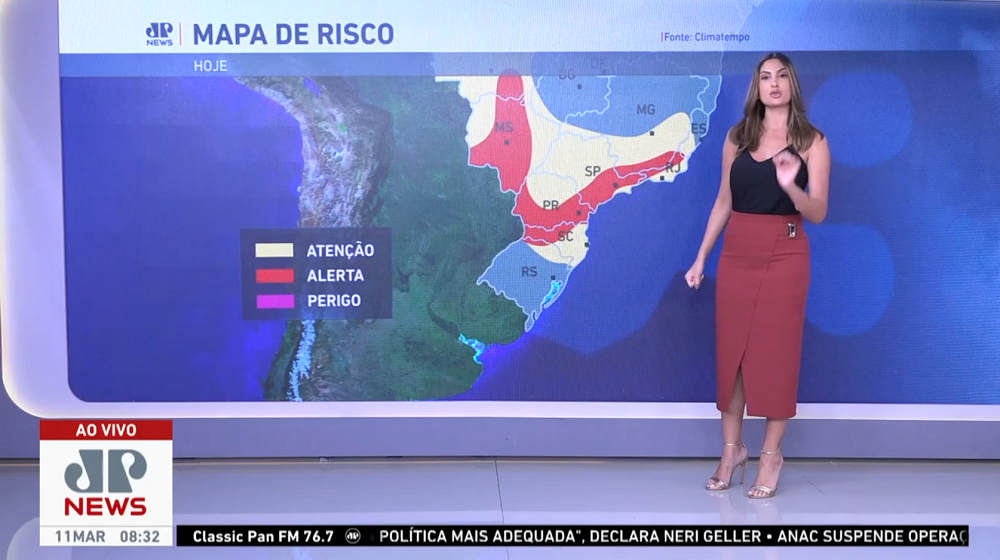 Frente fria faz temperaturas caírem no Sul e causa chuvas fortes em São Paulo