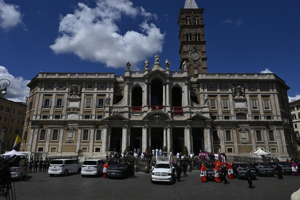 Quem são os outros papas sepultados na mesma Basílica escolhida por Francisco?