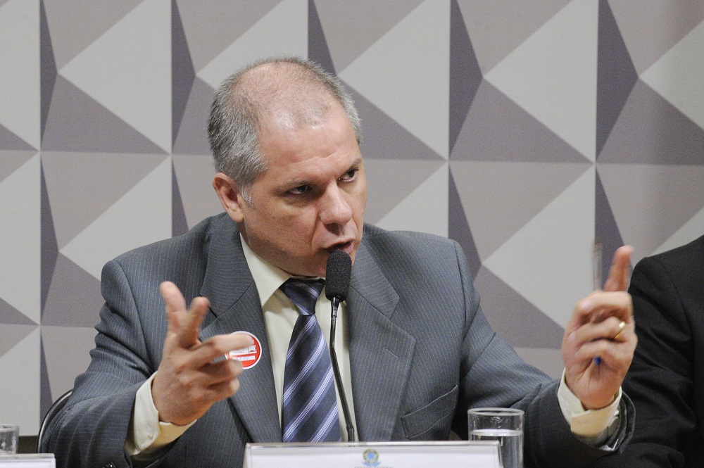 Presidente demitido do INSS assinou norma isentando órgão de responsabilidade pelos descontos ilegais