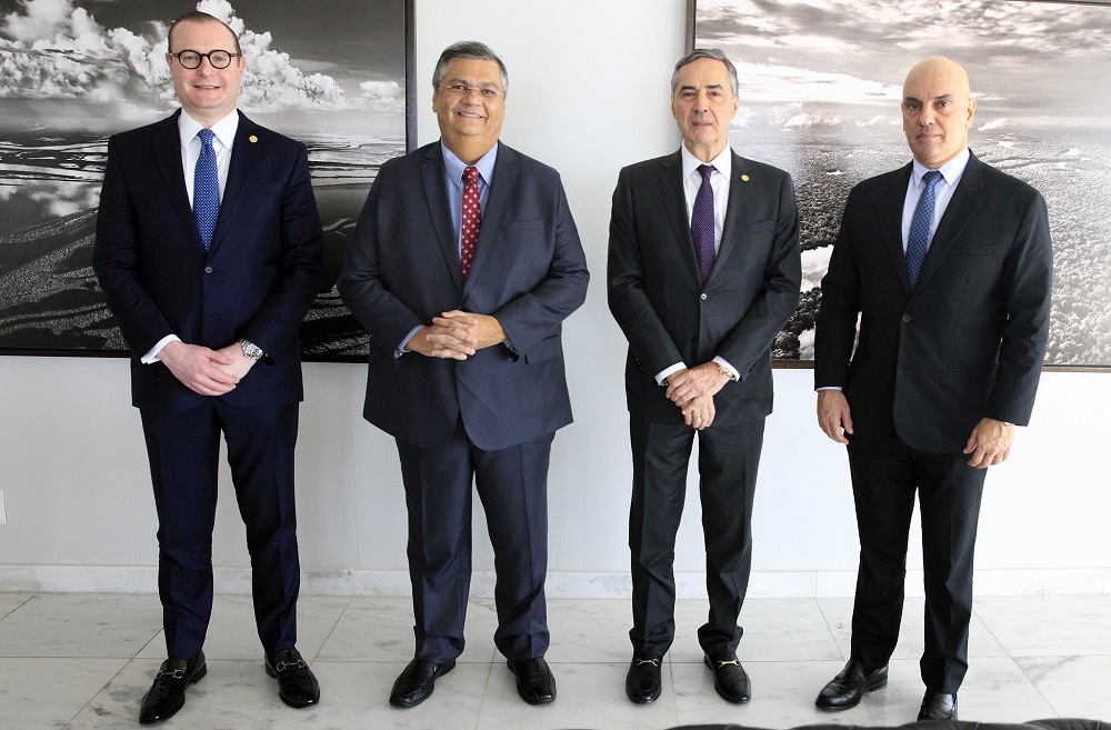 STF mantém Moraes, Dino e Zanin em julgamento dos atos do 8 de Janeiro